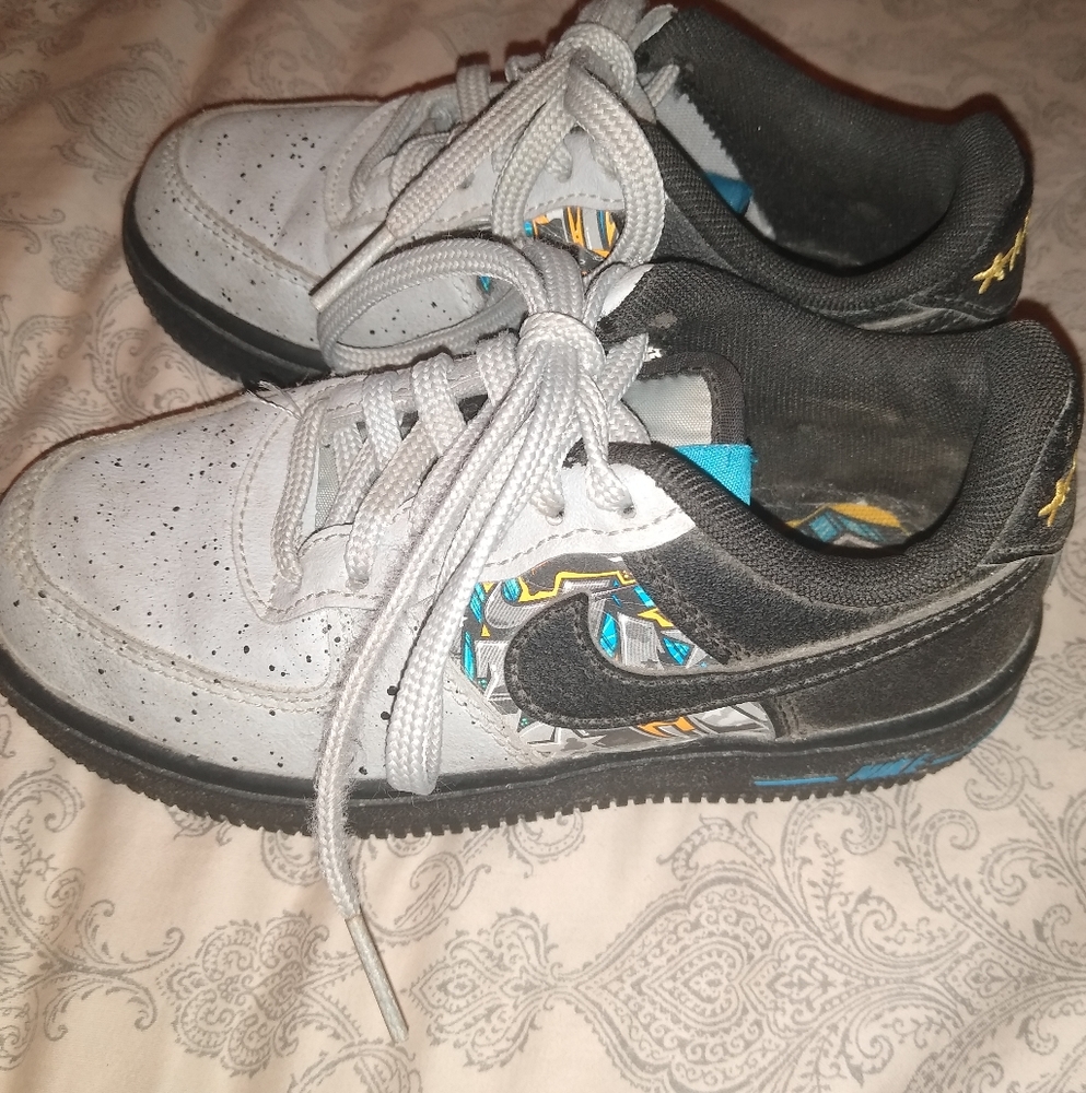 Nike air force 1 black wolf grey graffiti